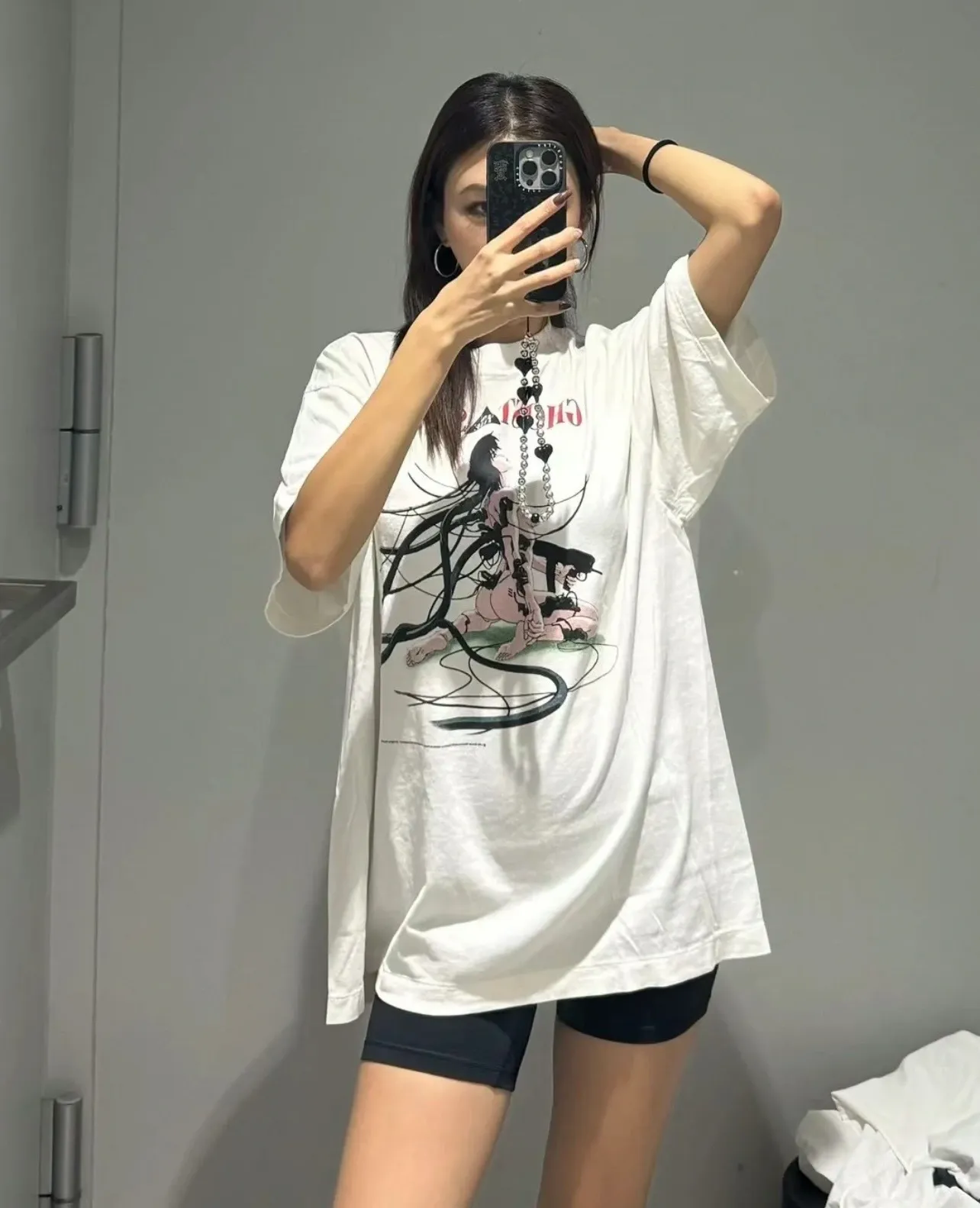 SAINT Mxxxxxx x GHOST IN THE SHELL ' GITS ' SS TEE/WHT Classic Big IP Ghost in the Shell co-branded Suzi Charge/Suzi Character TEE Off-white S-XL Cylindrical side seamless fabric 220g high gram weight OE yarn ⚠️Note: It is almost meaningless if it is not a cylindrical fabric Customized joint main mark/joint wash mark/little angel anti-counterfeiting label Original factory level printing factory Top purchasing agent level